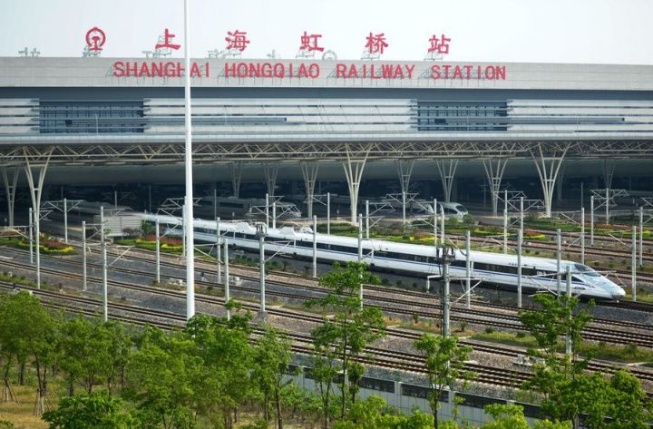 
上海虹橋駅から出発